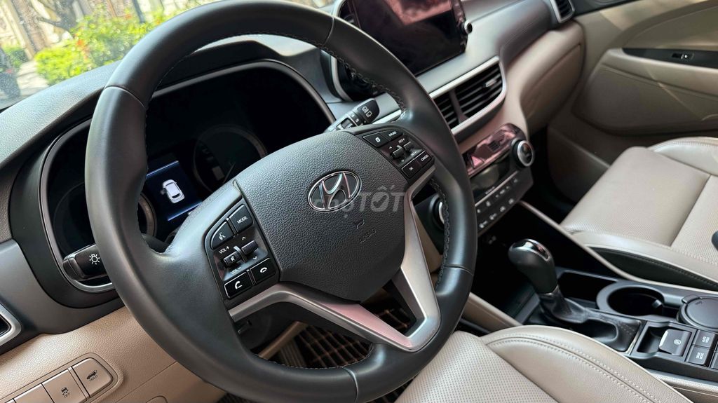 Cần bán Hyundai Tucson 2.0L 2020 máy Dầu Đặc biệt. Mua bán Ô tô tại Quận Nam Từ Liêm Hà Nội được đăng bởi Việt Khắc hình 17