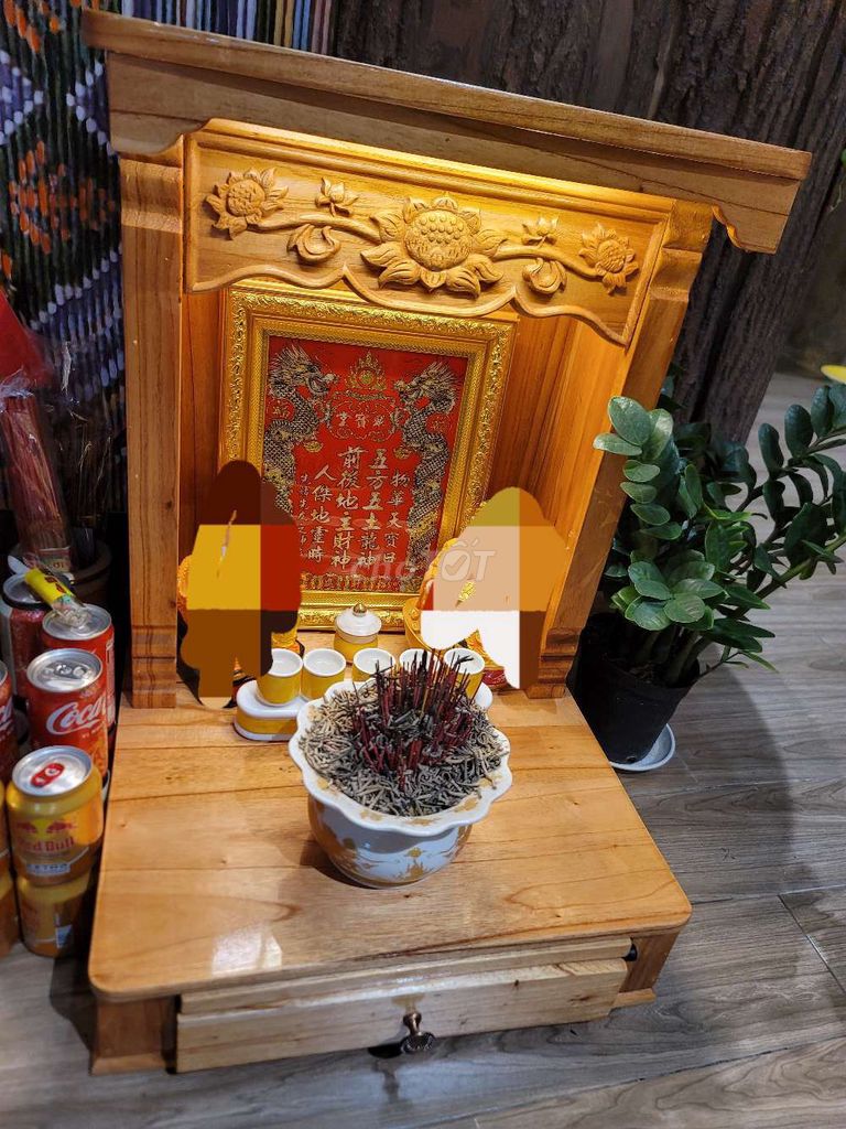 Bàn thờ thần tài ông địa gỗ vàng như mới. Mua bán Nội thất, đồ gia dụng khác tại Quận Gò Vấp Tp Hồ Chí Minh được đăng bởi Ms Yến hình 1