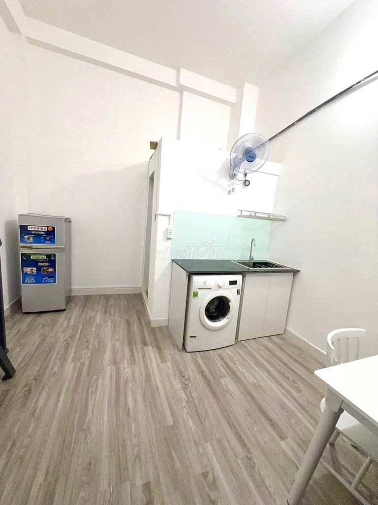 Аренда · 2 комн. · 35 м² · Quận 3, ул. Đường Hoàng Sa