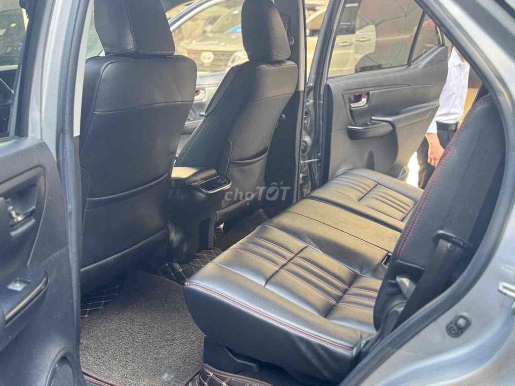 Fortuner 2017 Máy Dầu Số Sàn. Mua bán Ô tô tại Quận Tân Bình Tp Hồ Chí Minh được đăng bởi Nguyễn An hình 11