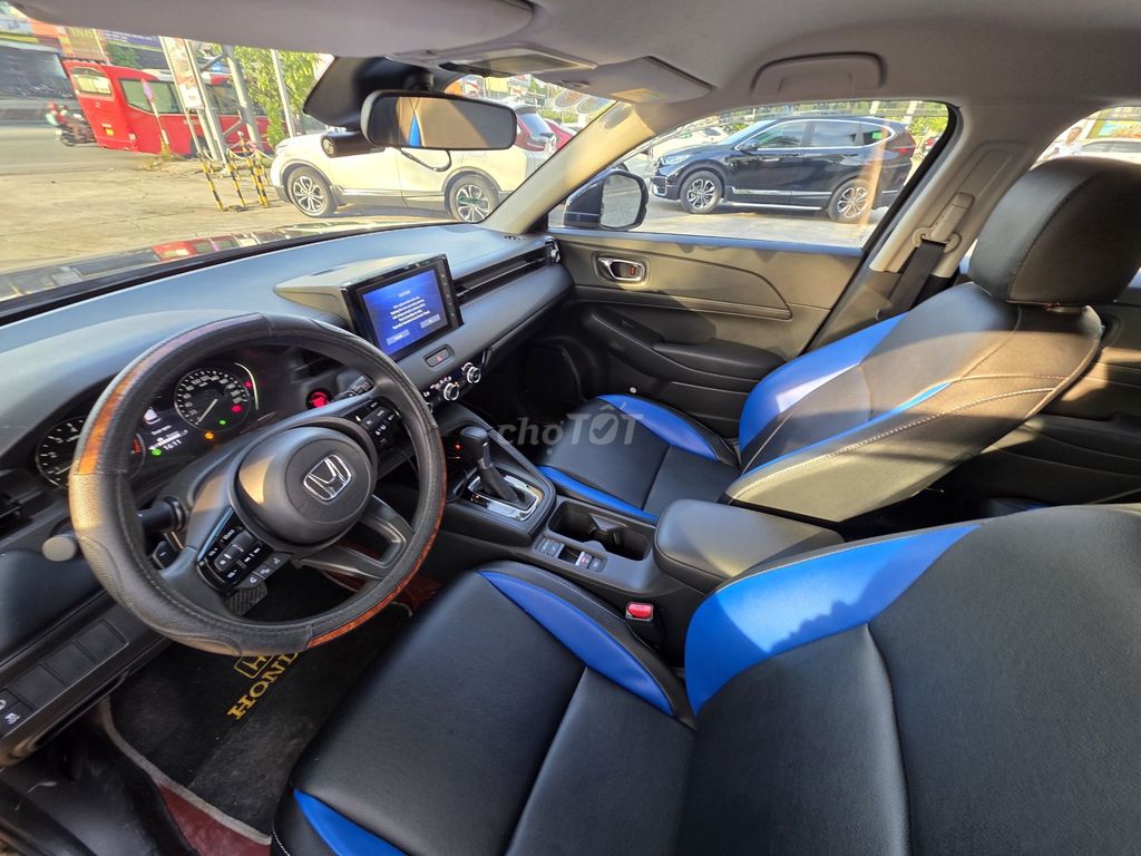 Honda HRV 2023 G 12.000 km. Mua bán Ô tô tại Thành phố Biên Hòa Đồng Nai được đăng bởi Hong Anh Nguyen hình 3