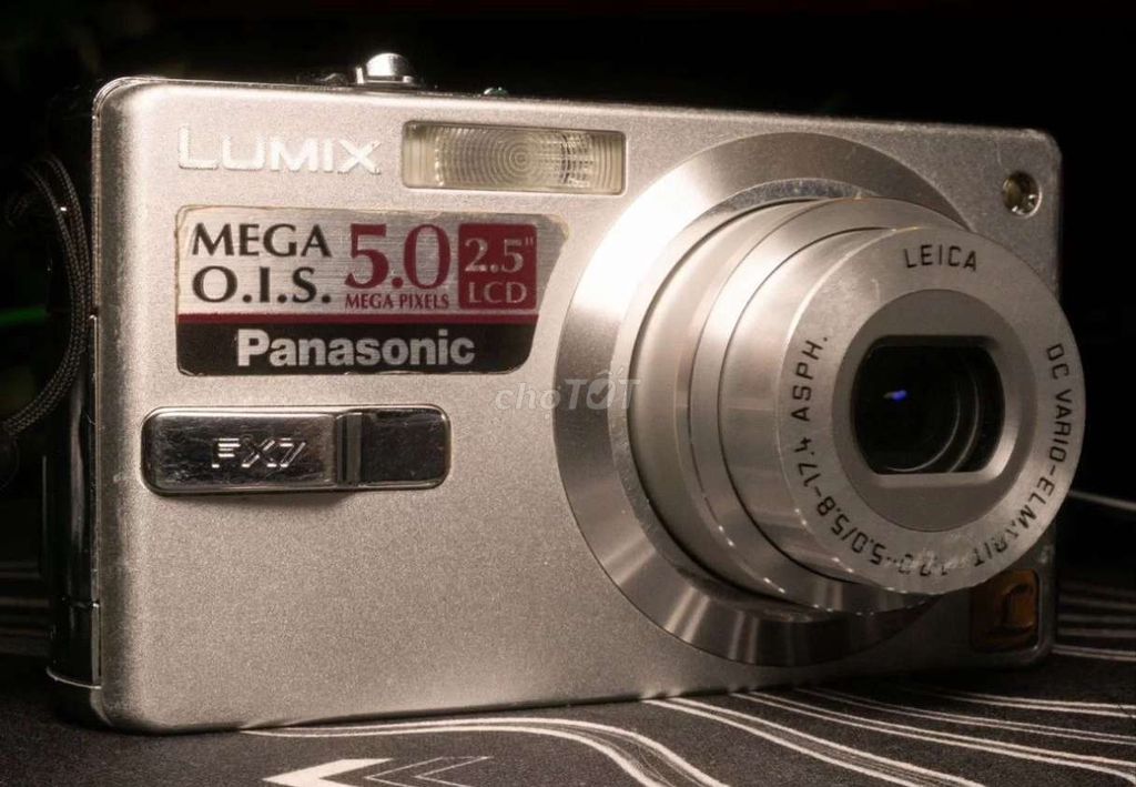 Máy ảnh Panasonic Lumix DMC FX7. Mua bán Máy ảnh, Máy quay tại Quận 7 Tp Hồ Chí Minh được đăng bởi Alex hình 1
