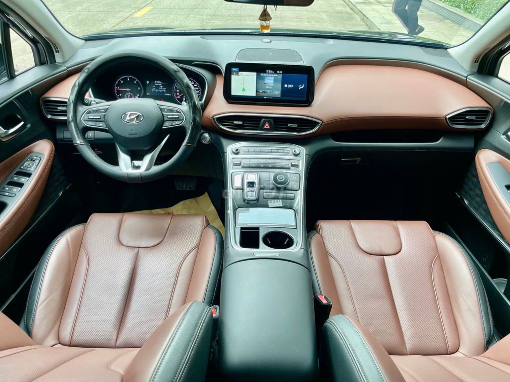Hyundai Santa Fe 2.2 tiêu chuẩn 2023 - 19000km. Mua bán Ô tô tại Thành phố Dĩ An Bình Dương được đăng bởi Siêu Thị Ô Tô Bình Dương  hình 16