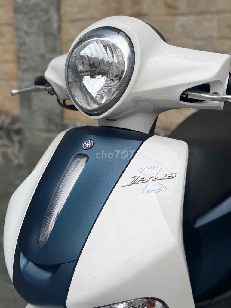 Janus 125fi limited trắng sport 2018 sơn máy zin. Mua bán Xe máy tại Quận Cầu Giấy Hà Nội được đăng bởi nguyễn bích thuỷ hình 15