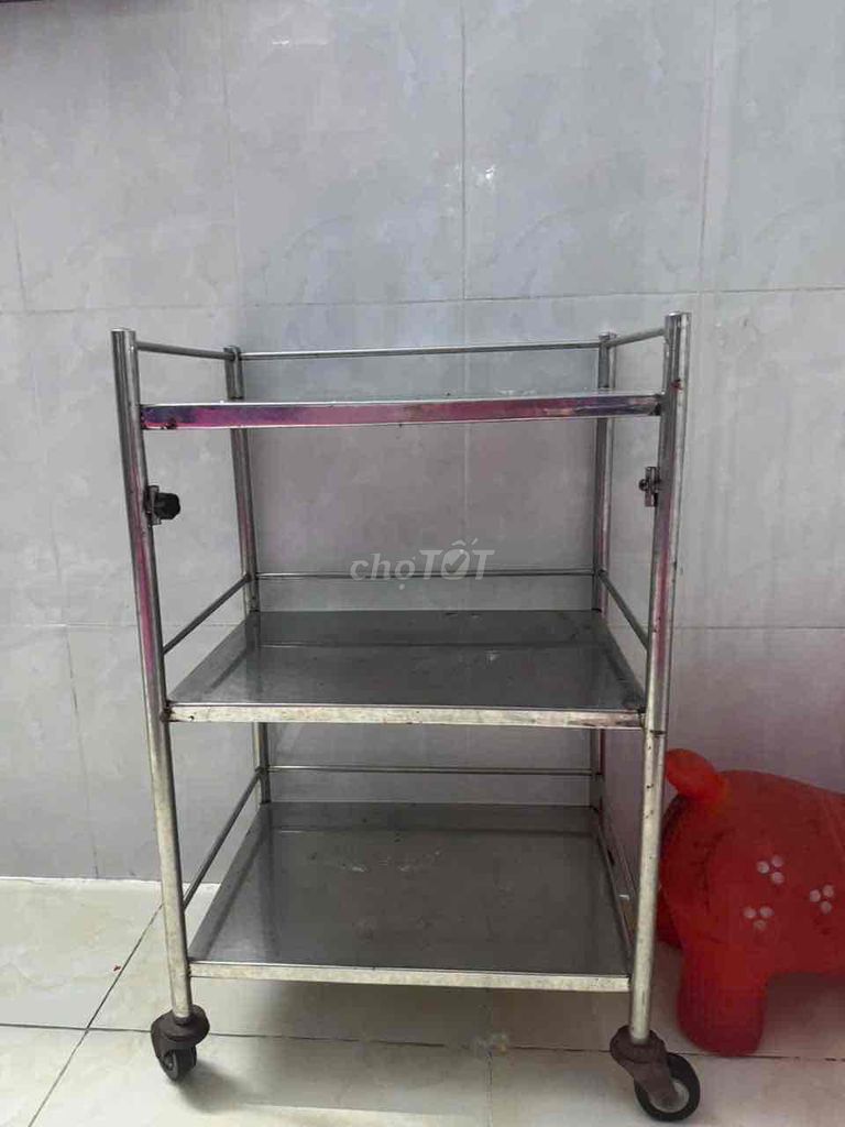 Kệ inox có bánh xe Bạc. Mua bán Tủ, kệ gia đình tại Huyện Bình Chánh Tp Hồ Chí Minh được đăng bởi Hoa Vô Khuyết hình 1