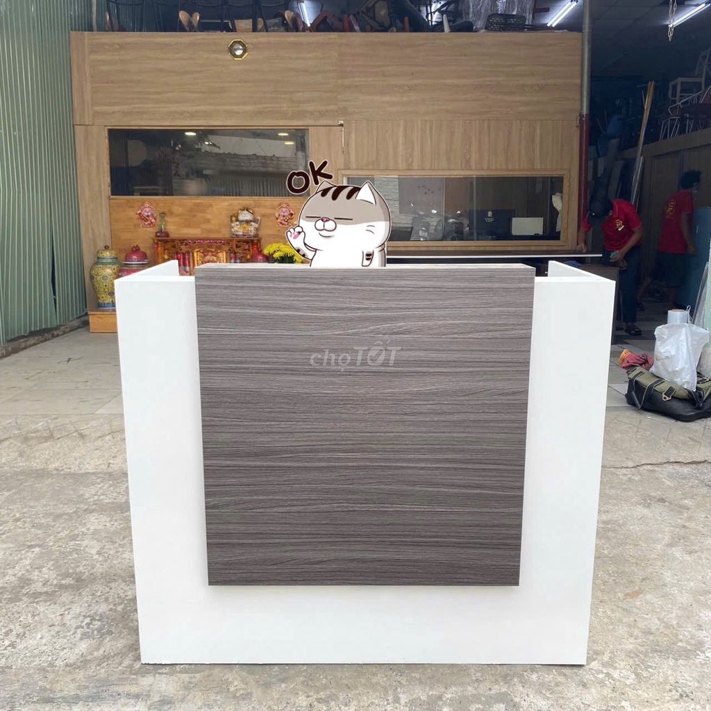 Quầy lễ tân gỗ trắng vân gỗ 1m2. Mua bán Tủ, kệ gia đình tại Quận 12 Tp Hồ Chí Minh được đăng bởi Thanh lý Phú Cường hình 1