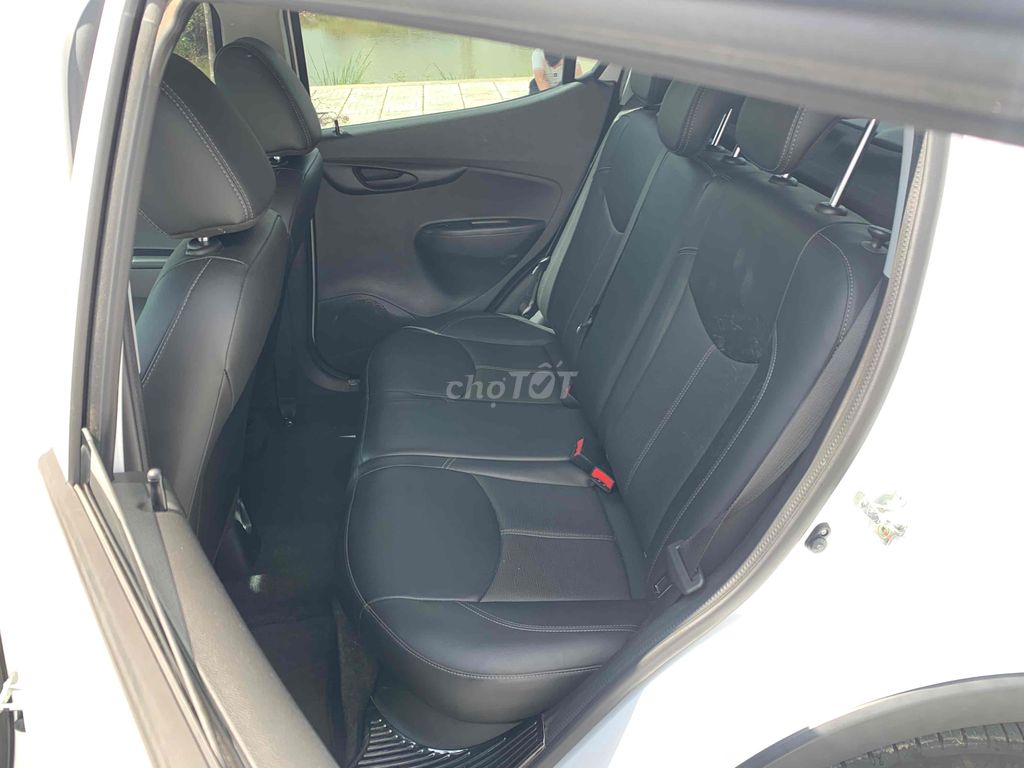 VinFast Fadil 2022 - 43000km màu trắng xe gia đinh. Mua bán Ô tô tại Huyện Thiệu Hóa Thanh Hóa được đăng bởi DUY ANH AUTO  hình 9