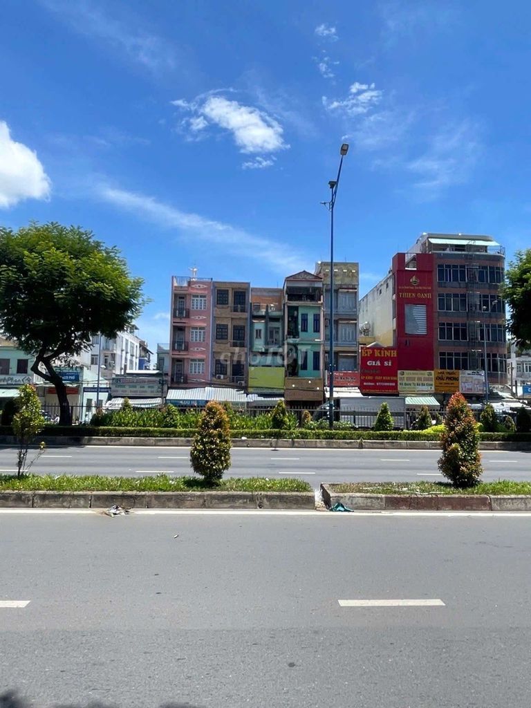 CHÍNH CHỦ GẤP BÁN, NHÀ MẶT TIỀN KINH DOANH, GẦN CẦU THAM LƯƠNG, Q12