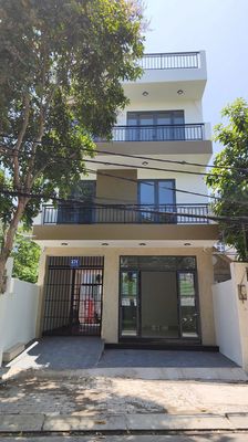 Townhouse 90 m² · 4 bed · Đường Trần Thị Điệu