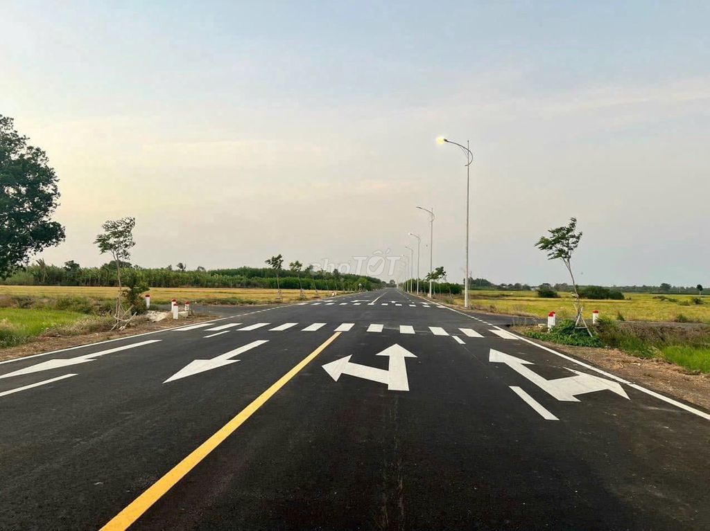 Ngợp Ngân Hàng Nặng cần bán gấp Lô Đất Ngang 7m, 330m2 giá 480tr