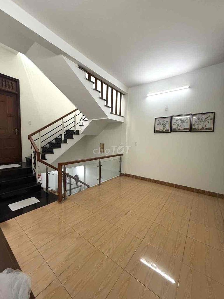 Furnished 3-storey family house on Trần Cừ street — photo 7
