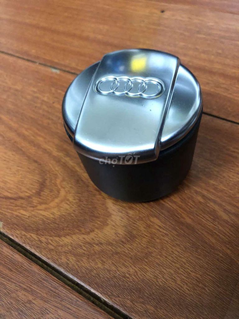 GẠT TÀN THUỐC AUDI. Mua bán Phụ tùng xe tại Quận Cầu Giấy Hà Nội được đăng bởi LỘC XUÂN hình 1