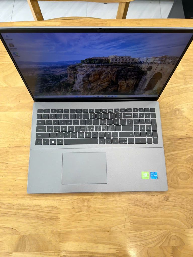 Dell 5620 Core I5 1240P 16.0" 16GB/512GB Likenew. Mua bán Laptop tại Thành phố Qui Nhơn Bình Định được đăng bởi NGỌC PHÚC LAPTOPS hình 1