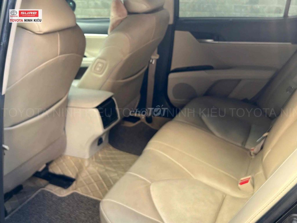 Toyota Camry 2019 2.5Q - 50000km 360tr trả trước. Mua bán Ô tô tại Quận Ninh Kiều Cần Thơ được đăng bởi Thái Thanh hình 4