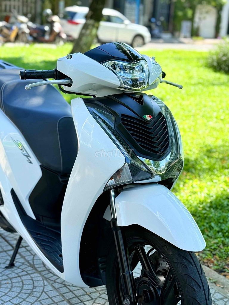 Хонда SH 125 2017 Белая
