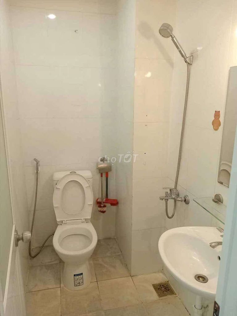 Cho thuê căn hộ mới 2pn2wc