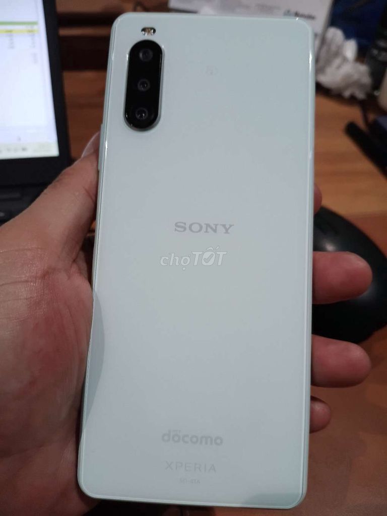 Sony Xperia 10 Mark II Trắng. Mua bán Điện thoại tại Thành phố Thuận An Bình Dương được đăng bởi Anh Hai hình 1