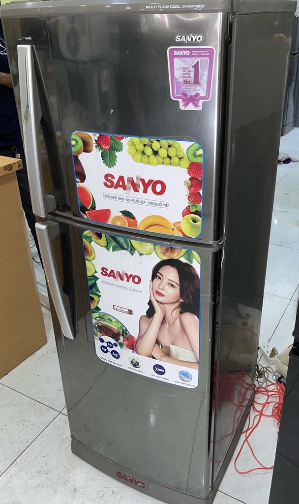 Tủ lạnh Sanyo 210L Xám. Mua bán Tủ lạnh tại Quận 3 Tp Hồ Chí Minh được đăng bởi Ngọc bích hình 1