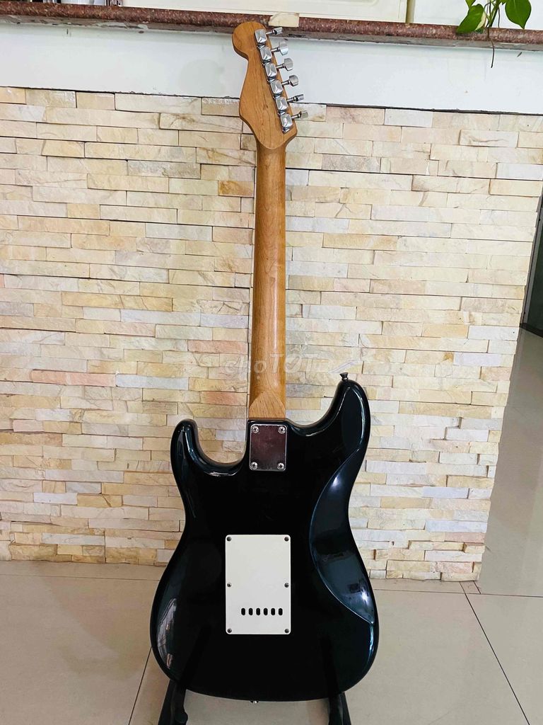 Guitar điện bãi Nhật PLAYTECH.
