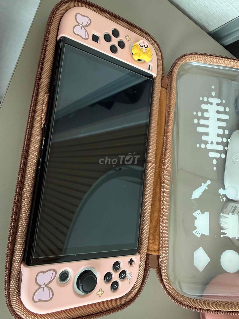 Máy chơi game Nintendo Switch Hồng (siêu mới). Mua bán Thiết bị chơi game tại Huyện Bình Chánh Tp Hồ Chí Minh được đăng bởi Nina hình 1