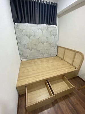 Giường gỗ có hộc và nệm