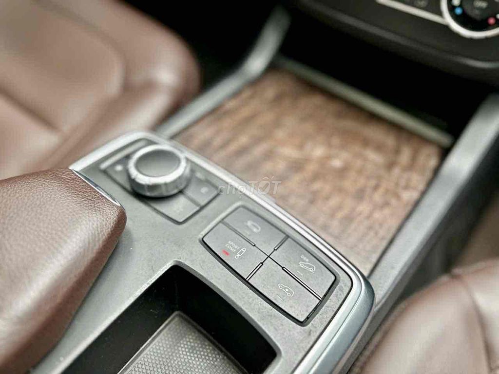 Mercedes Benz GL400 model 2015 xuất Mỹ. Mua bán Ô tô tại Quận Cầu Giấy Hà Nội được đăng bởi Cao Quý hình 16