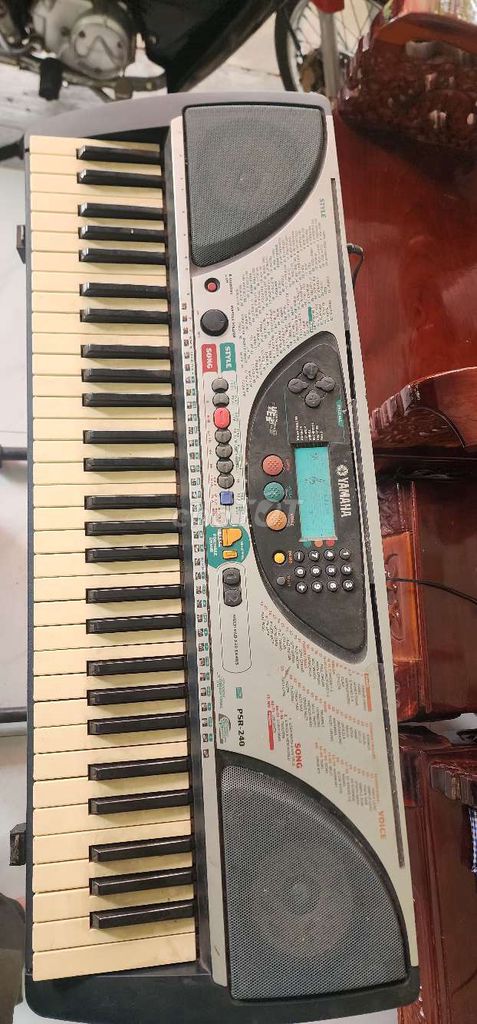 PIANO YAMAHA PSR-240 củ còn dùng tốt