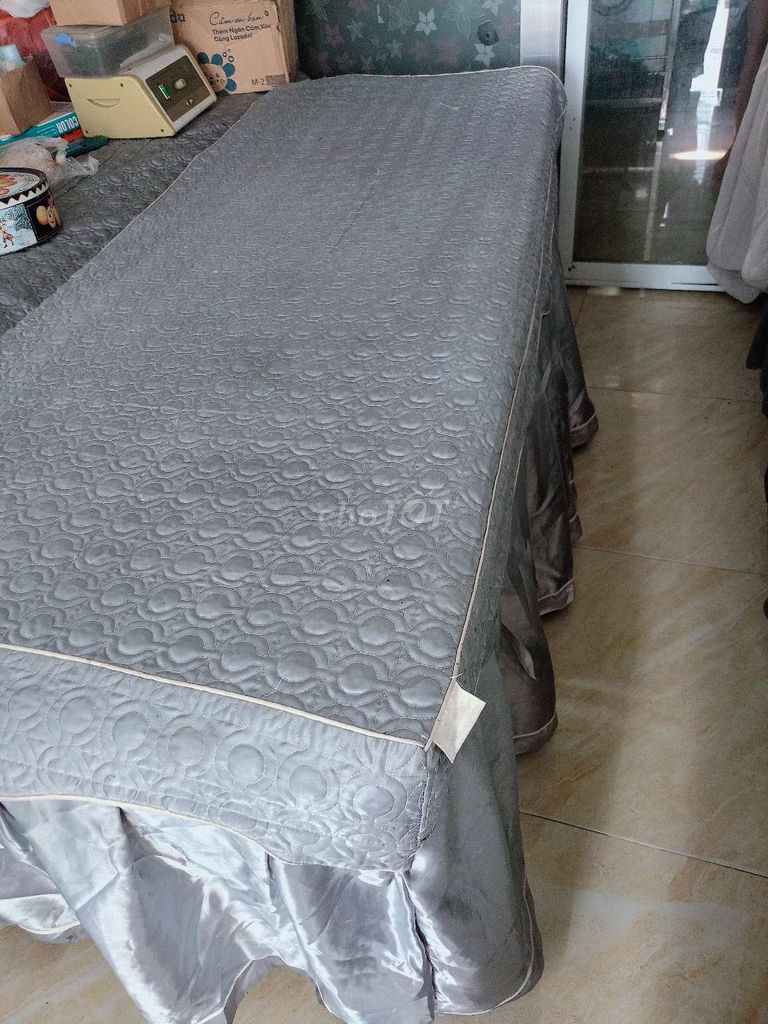 Giường massage Vải Xám Lỗ úp mặt. Mua bán Giường, chăn ga gối nệm tại Quận Bình Tân Tp Hồ Chí Minh được đăng bởi Thảo hình 1