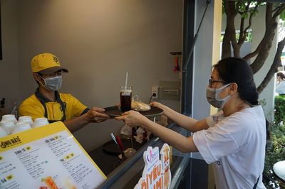 Nhân viên Bán cà phê Ông Bầu. Việc làm tại Quận 8 Tp Hồ Chí Minh được đăng bởi Tâm pc