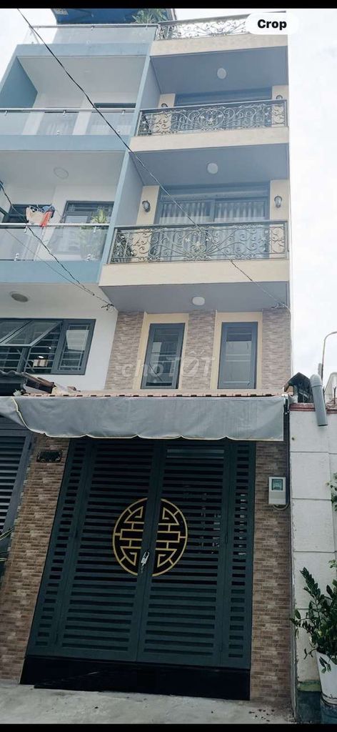 Аренда · 2 комн. · 140 м² · Quận 11, ул. Đường Lạc Long Quân