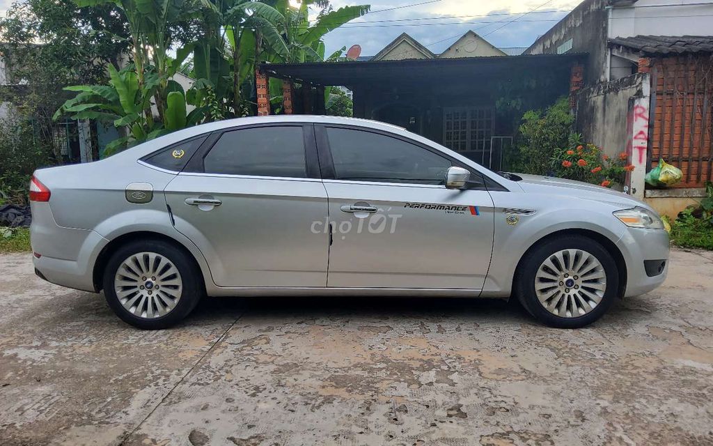 FoModeo,,phiên bản 2,3,,cưc đep sx 2010 AT. Mua bán Ô tô tại Huyện Bàu Bàng Bình Dương được đăng bởi Hau hình 15