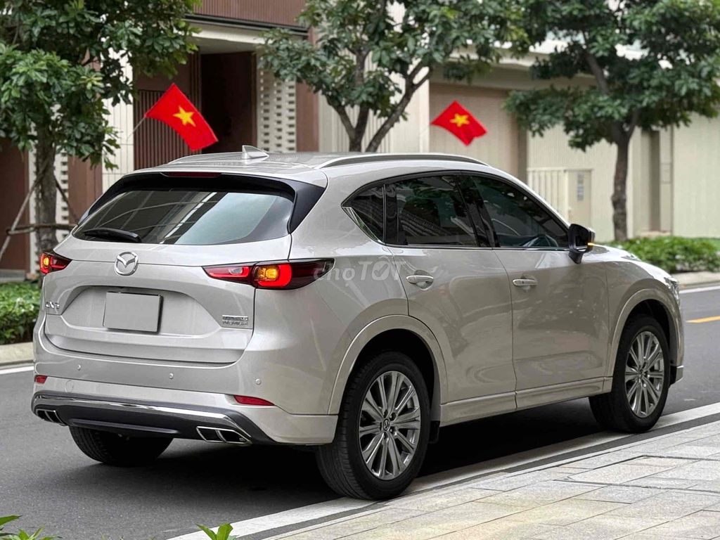 New CX-5 Premium Exclusive 2023 - Vàng Ánh Kim. Mua bán Ô tô tại Thành phố Thủ Đức Tp Hồ Chí Minh được đăng bởi Hùng Xe Đẹp hình 8