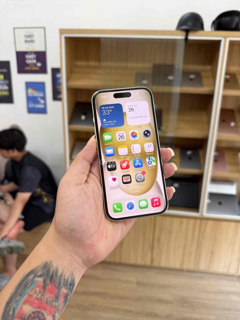 iPhone 15 QTE 128G Vàng. Mua bán Điện thoại tại Quận Đống Đa Hà Nội được đăng bởi KT Hà Nội Mobile hình 1
