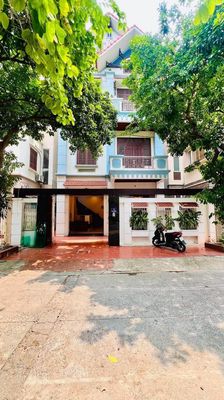 Villa 135 m² · 8 bed · Phố Nguyễn Cơ Thạch