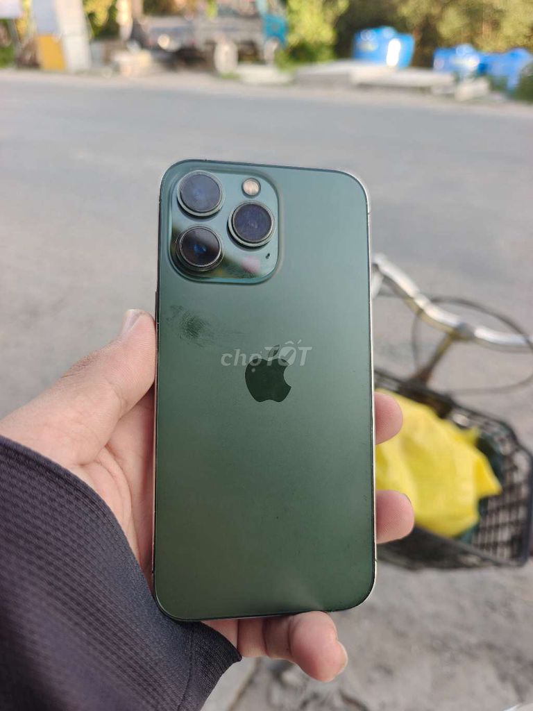 Apple iPhone 13 Pro 256GB Xanh rêu. Mua bán Điện thoại tại Huyện Tân Phước Tiền Giang được đăng bởi Thanh Chính hình 1