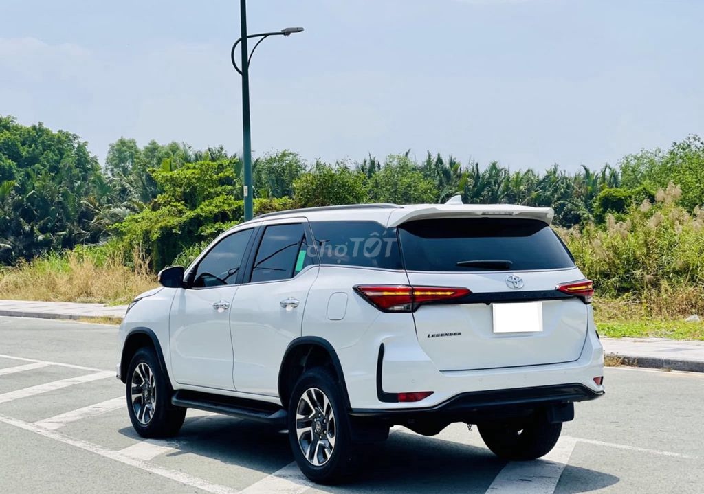 Toyota Fortuner Legender 2023 2.4L 4x2 AT 34000 Km. Mua bán Ô tô tại Thành phố Thủ Đức Tp Hồ Chí Minh được đăng bởi Đức Tứ Bánh hình 6