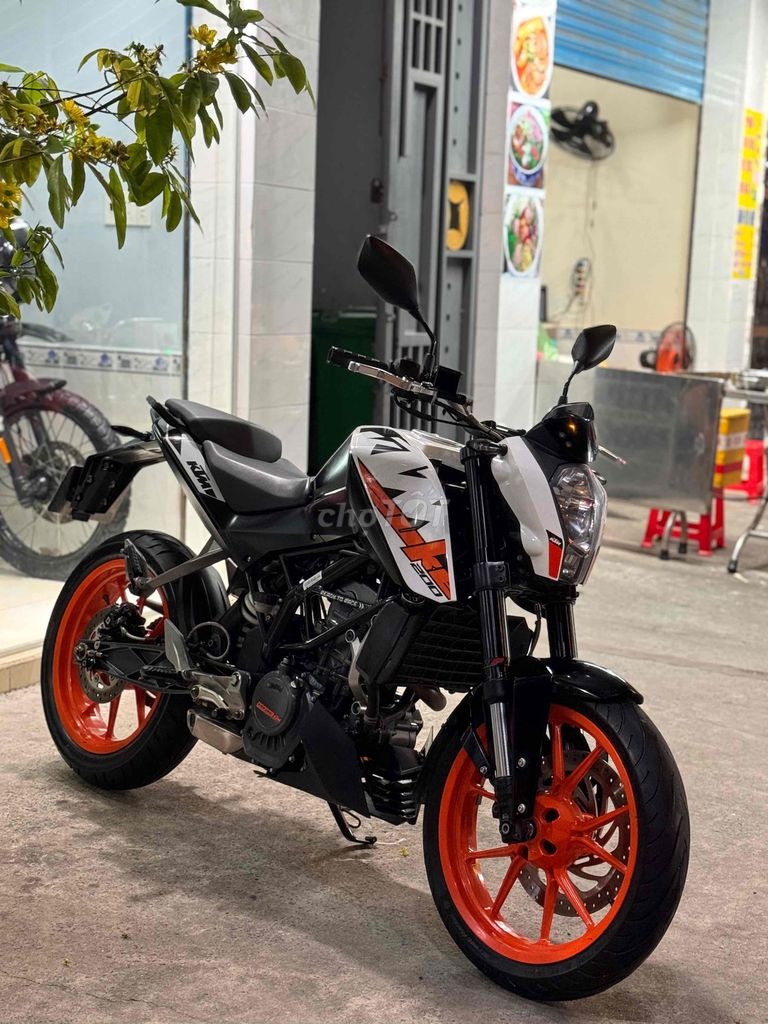 Cần bán KTM Duke 200 2021 Biển SG 9 chủ Odo:12K