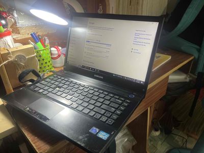 Cần bán Laptop samsum chính hãng đã qua sử dụng. Mua bán Laptop tại Quận Tân Bình Tp Hồ Chí Minh được đăng bởi HOÀNG VĂN KHANG