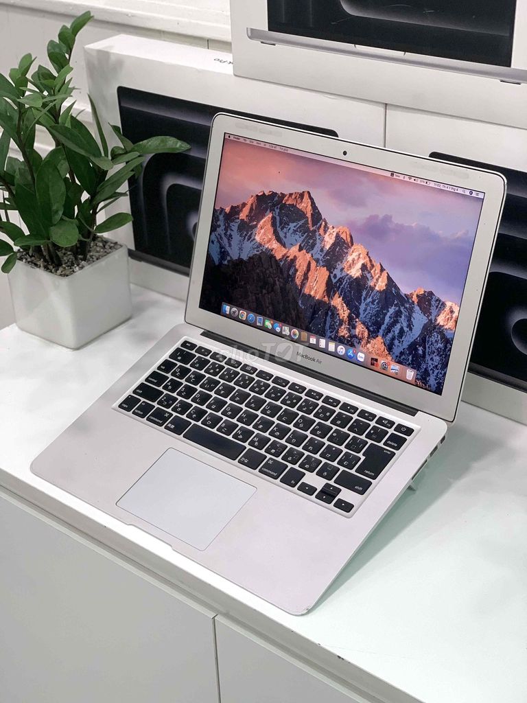 Macbook Air 2017 13" JP - i5/8/256GB. Mua bán Laptop tại Quận 10 Tp Hồ Chí Minh được đăng bởi Duy Phạm hình 1