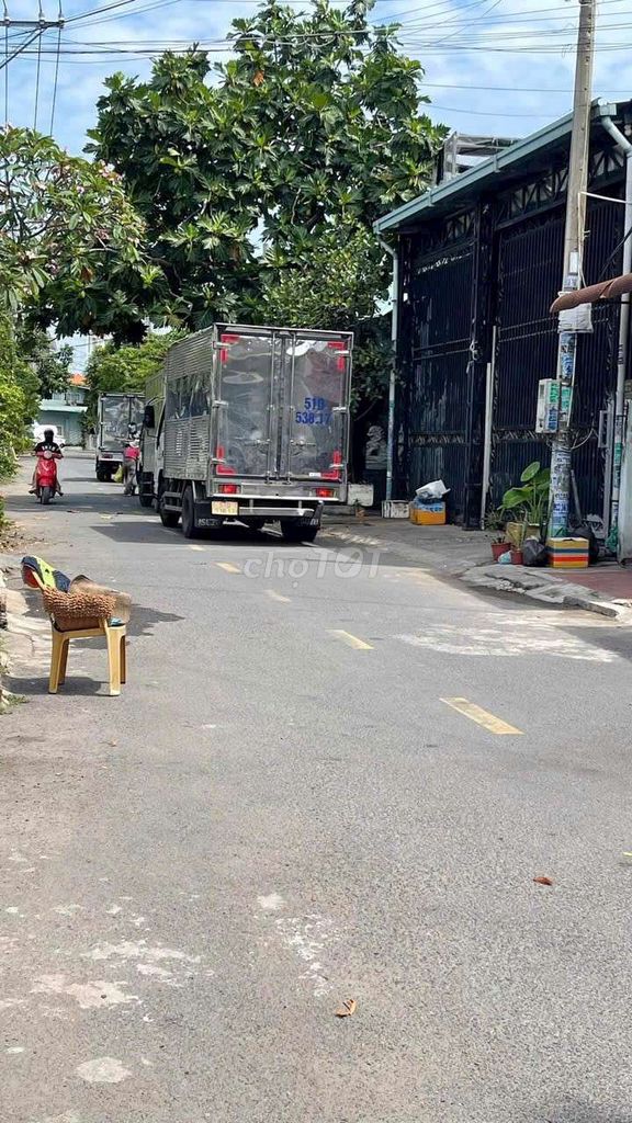 Xưởng đẹp mặt tiền thông