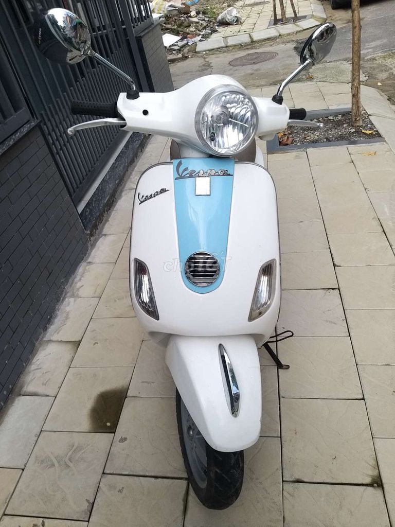 Xe máy Vespa máy êm giấy tờ đầy đủ xem hình. Mua bán Xe máy tại Quận Hải Châu Đà Nẵng được đăng bởi VU THAO hình 6