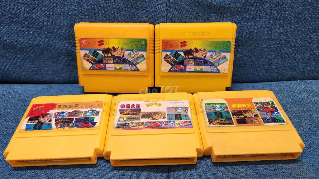 Băng điện tử 4 nút Famicom