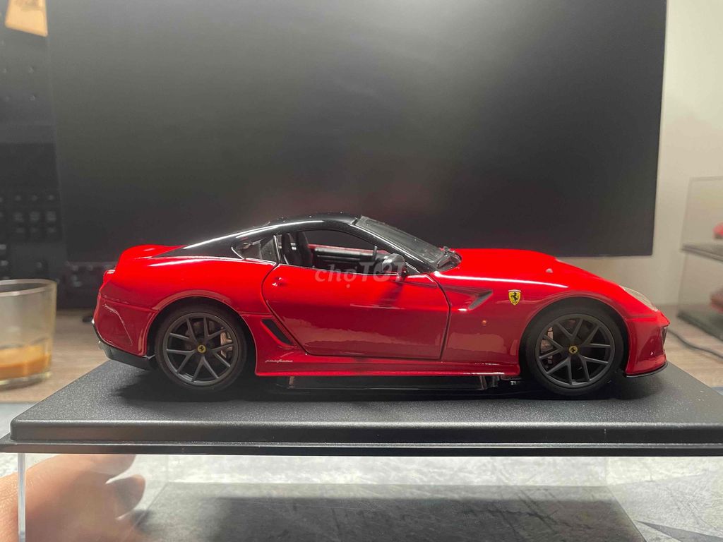 Mô hình Ferrari 599 GTO 1:24 Đỏ Nhật