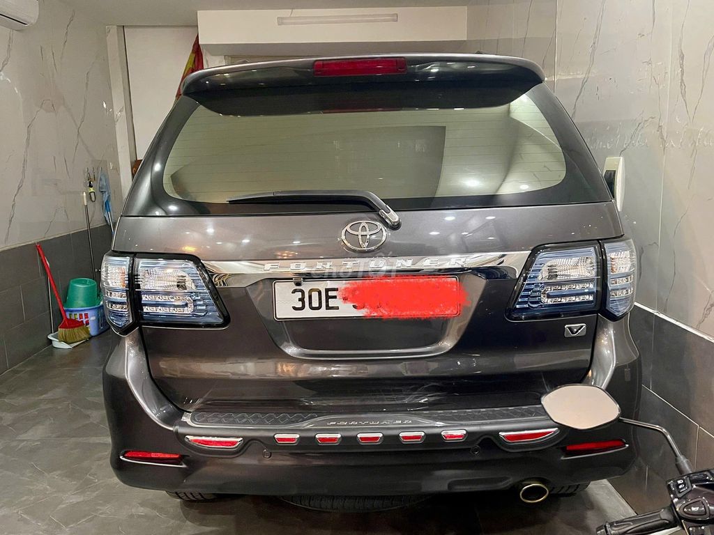 Toyota Fortuner 2012 Đẹp không đối thủ XUẤT SẮC. Mua bán Ô tô tại Quận Thanh Xuân Hà Nội được đăng bởi Vạn Phát  Auto hình 10