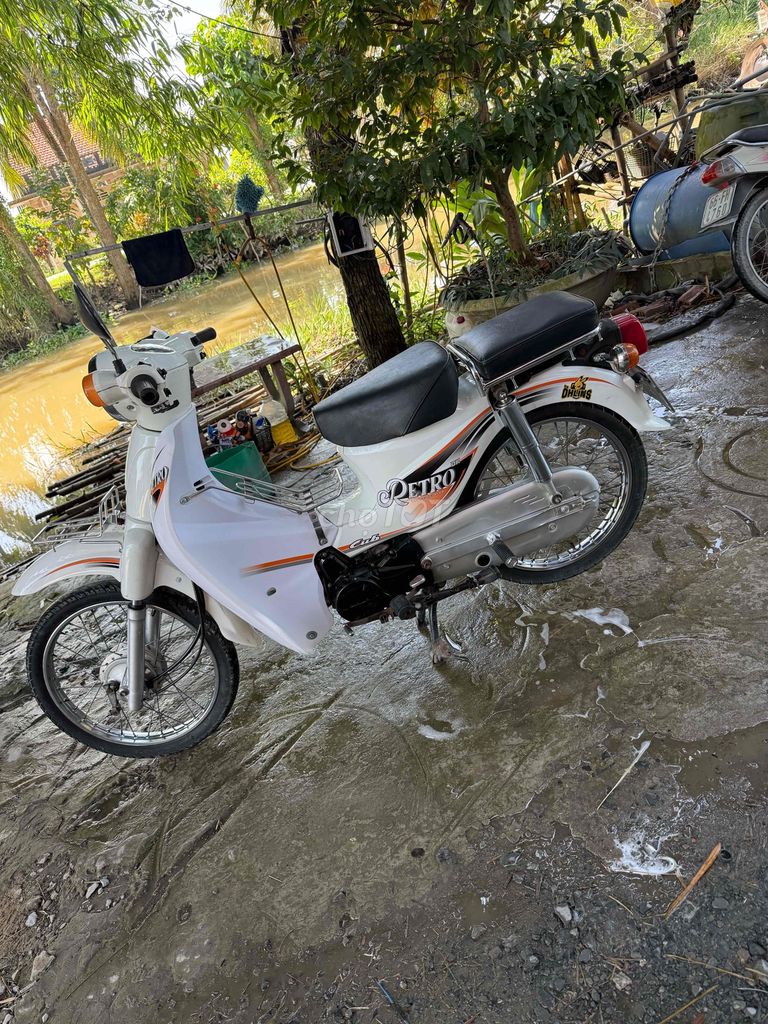 Honda Siêu cúp 50cc màu Trắng. Mua bán Xe máy tại Huyện Lai Vung Đồng Tháp được đăng bởi Hoài Tính hình 1