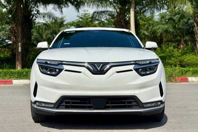 Vinfast VF8 Eco 2022 Trắng Mới 99%. Mua bán Ô tô tại Thành phố Bắc Giang Bắc Giang được đăng bởi Vinfast Ocean Park Gia Lâm Hà Nội