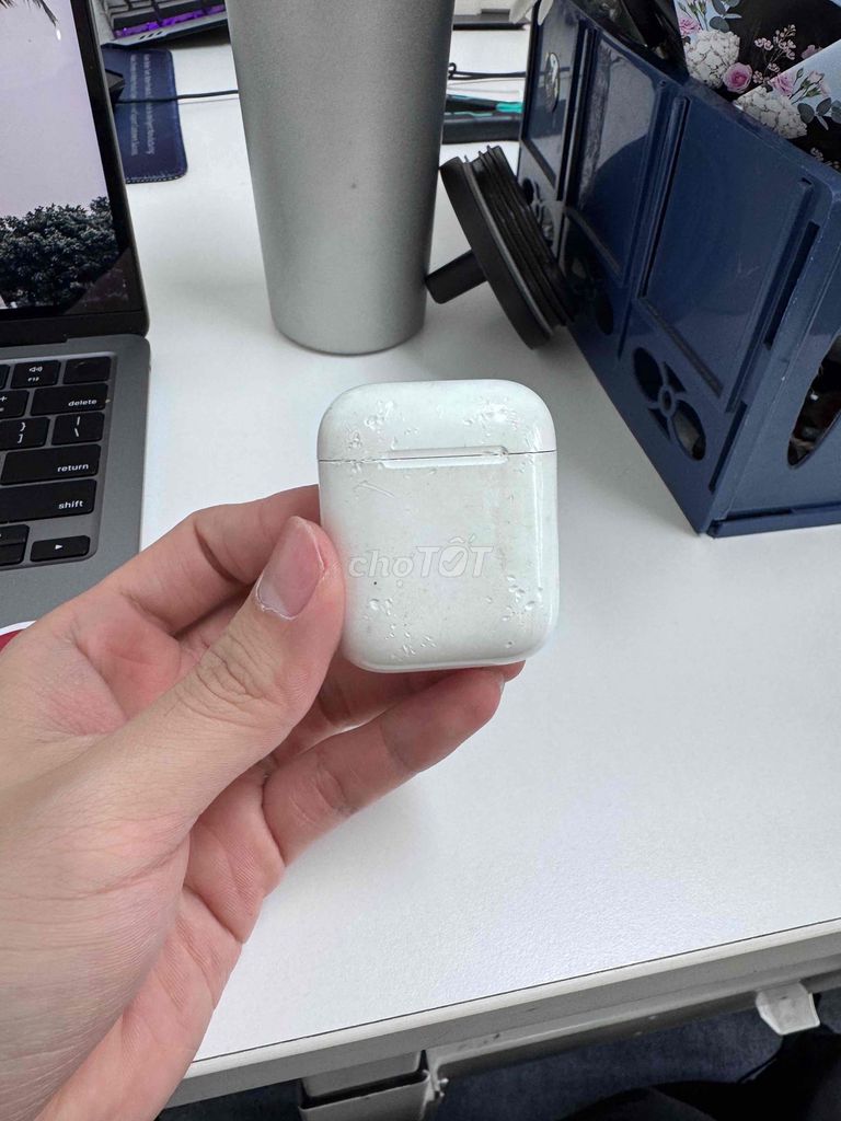 Tai nghe Apple AirPods 2 ngoại hình xấu. Mua bán Tivi, Âm thanh tại Quận 6 Tp Hồ Chí Minh được đăng bởi Đạt Trần thành hình 1
