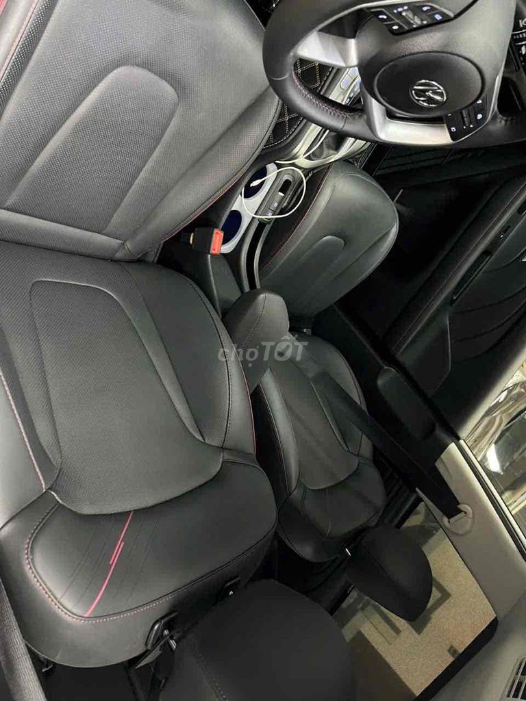 Hyundai Santa Fe 2019 2.2D Premium - 1200 km. Mua bán Ô tô tại Quận Cẩm Lệ Đà Nẵng được đăng bởi Ngân hình 11