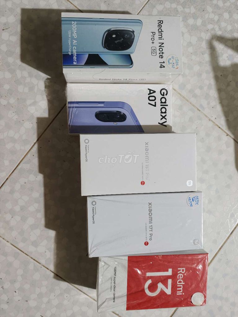 Vỏ hộp Xiaomi Redmi Note 14 Pro+ Xanh. Mua bán Phụ kiện (Màn hình, Chuột...) tại Thành phố Dĩ An Bình Dương được đăng bởi Hung hình 1