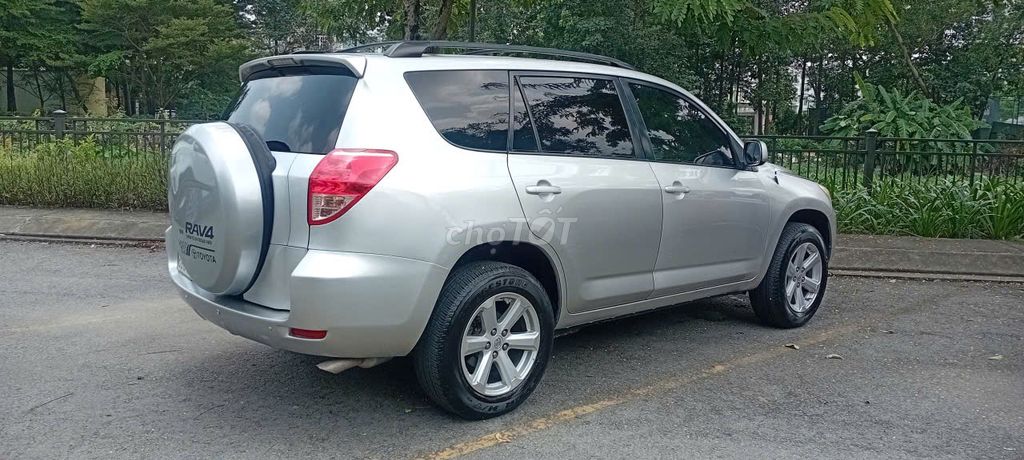 Toyota RAV4 2008 серебристый автомат 167 000 км